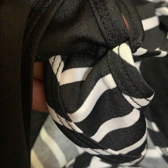 Workout top - Picture 4 of 6